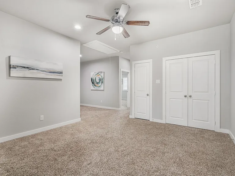 5871 Rivendell Dr — Photo 20