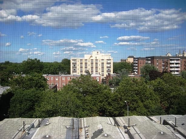 2nd image of 2815 Coyle St APT 702