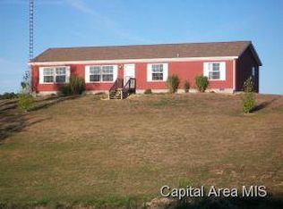 1808 Waggy Rd, Murrayville, IL 62668