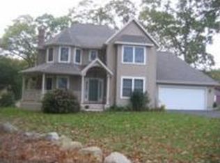 915 Shennecossett Rd, Groton, CT 06340