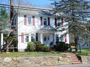 977 Canton Ave, Milton, MA 02186