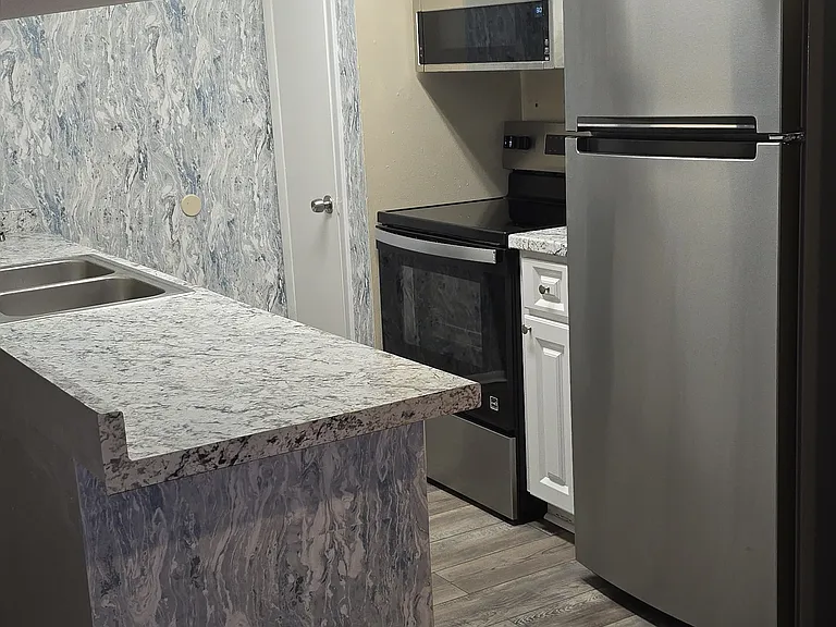 222 Thorntree Pl — Photo 7