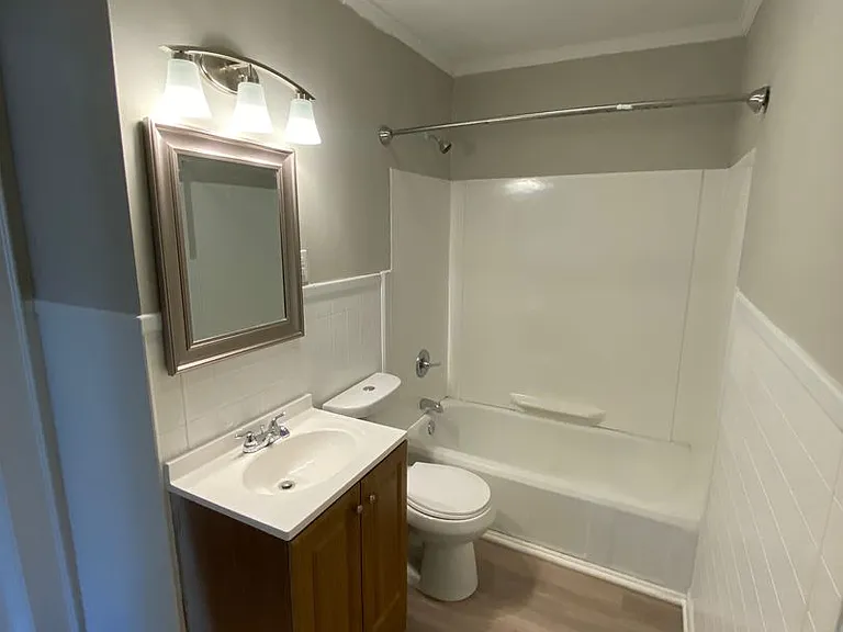 1209 Desoto Ave — Photo 11