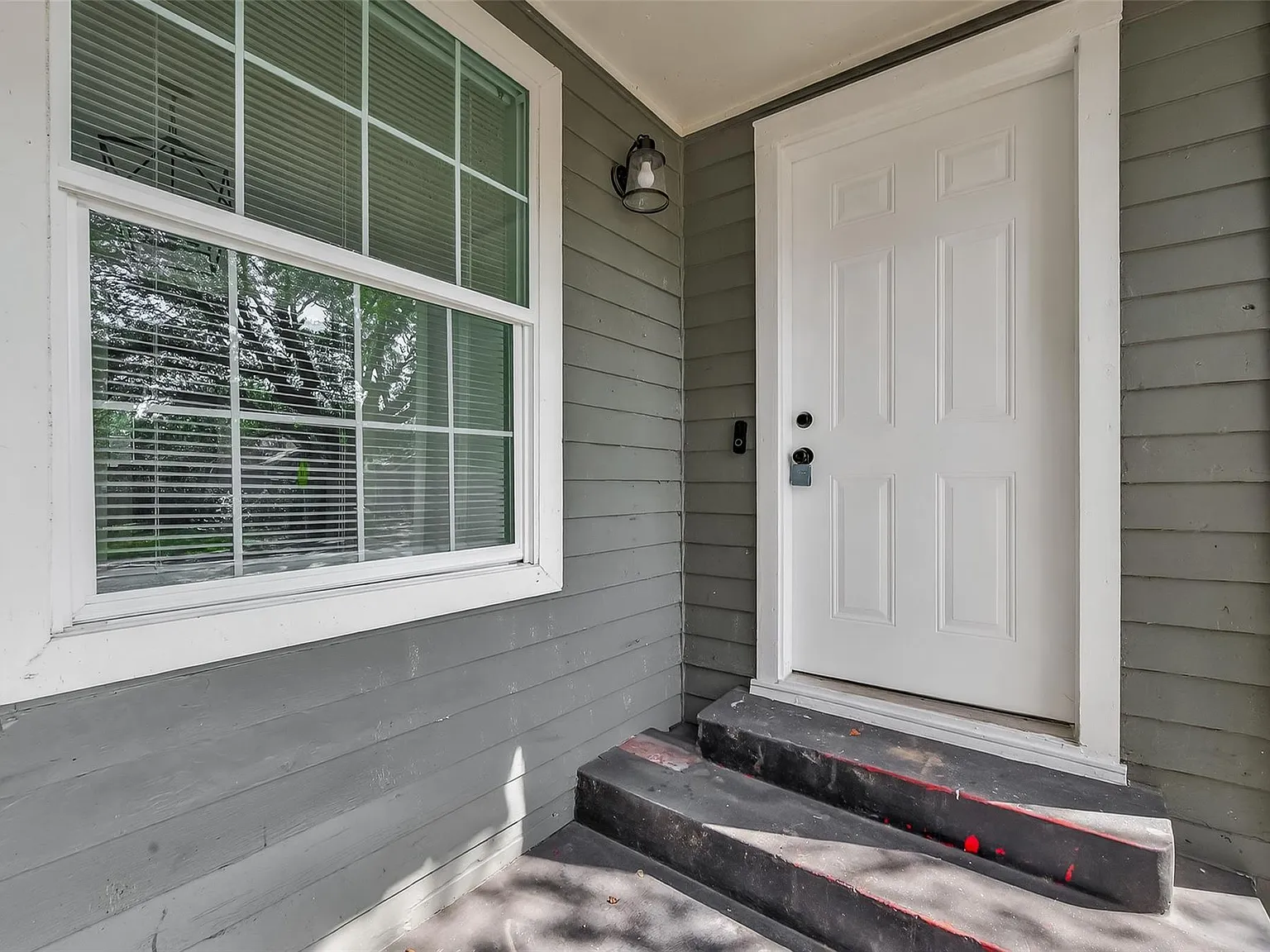 3 bed, 2.0 bath, 1721 sqft, $1,995 — Photo 4