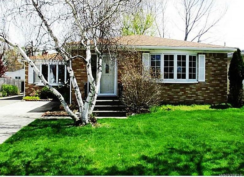 1st image of 83 Louise Dr