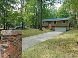 3024 Rockefeller Rd, Willoughby Hills, OH 44092