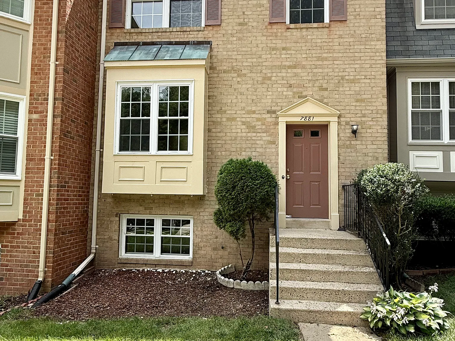 4 bed, 3.5 bath, 1700 sqft, $3,400 — Photo 1