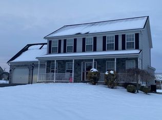 13162 Whispering Spring Dr, Greencastle, PA 17225