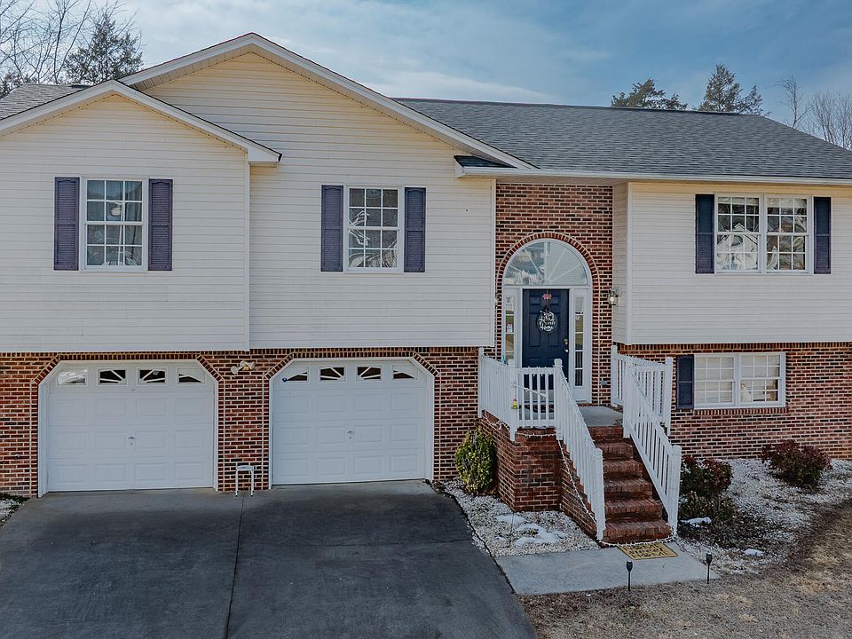 1st image of 149 Ashley Dr
