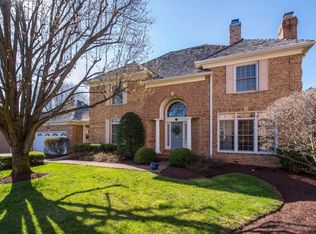 9118 Willow Gate Ln, Bethesda, MD 20817
