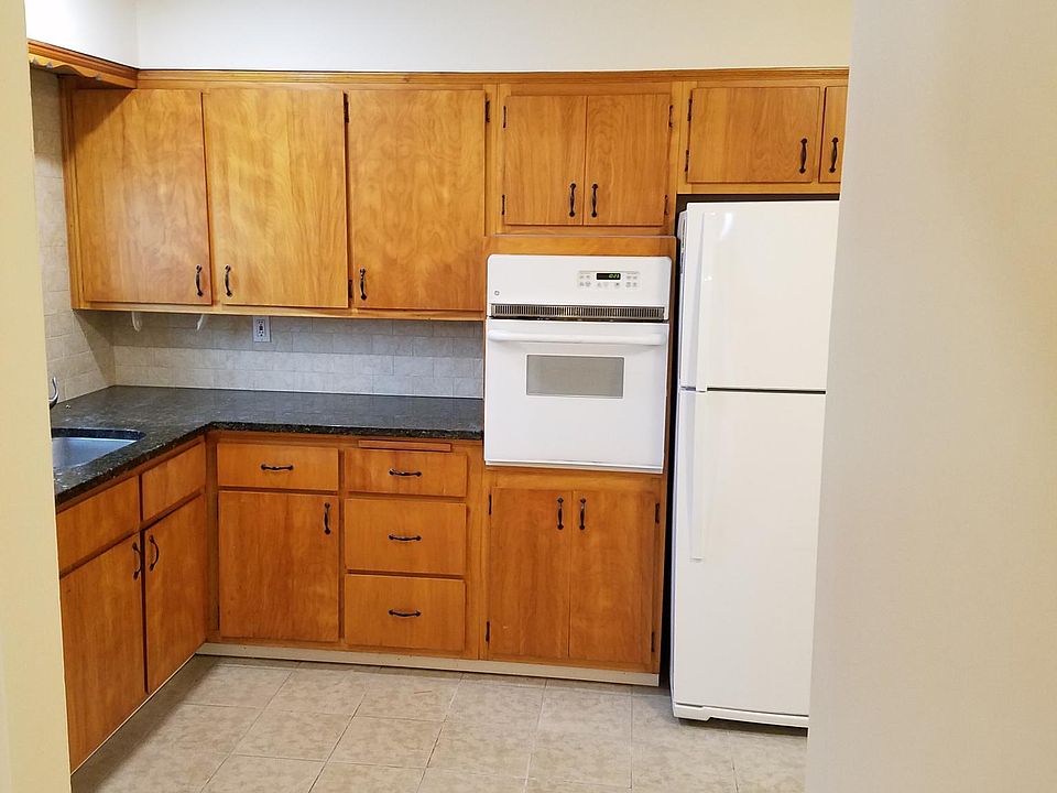 1st image of 481B Broadway