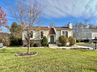 7175 Deerwood Rd, Roanoke, VA 24019