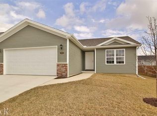 2908 Bardwell Rd, Bloomington, IL 61704