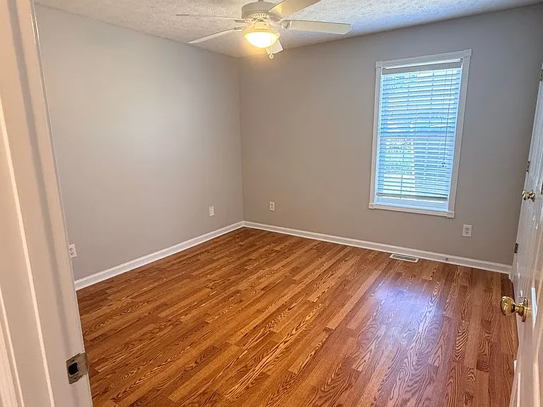 515 Golfview Way — Photo 5