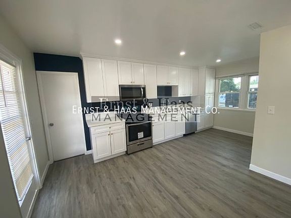 2nd image of 22901 Vose St