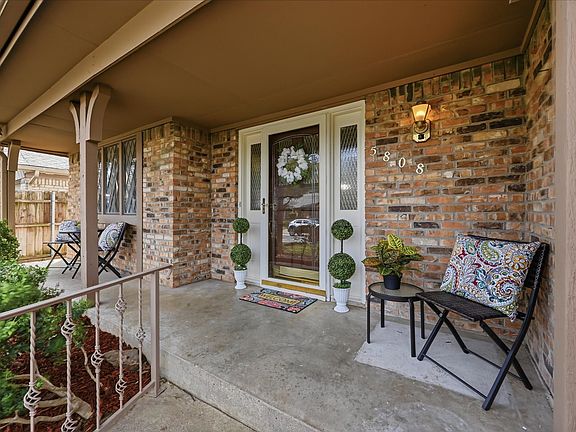 2nd image of 5808 Ridge Dr