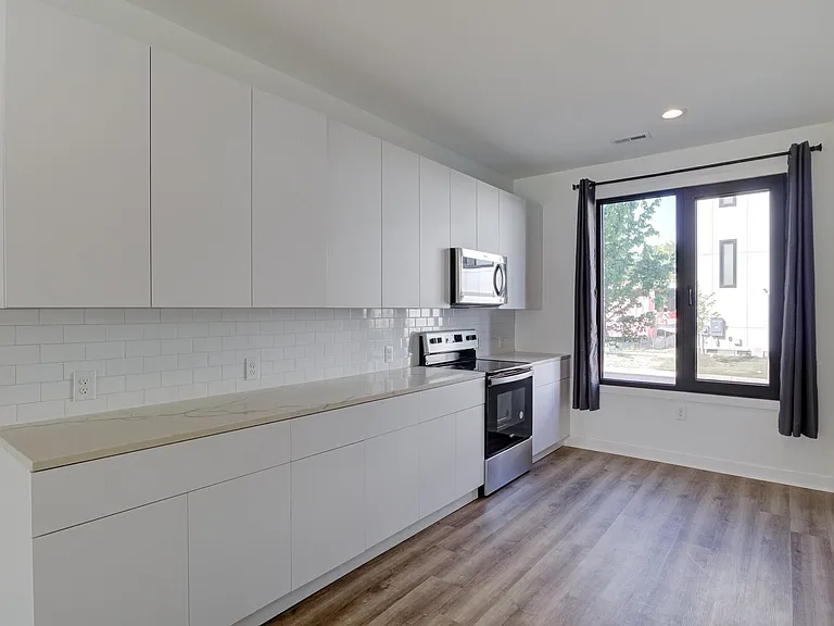 1110 Nova St — Photo 14