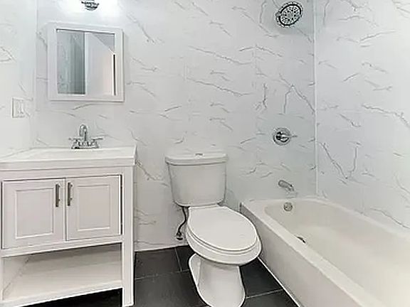 5th image of 708 Willoughby Ave #1