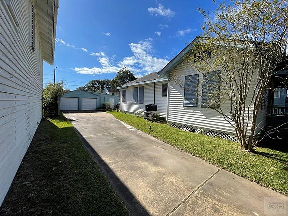 3rd image of 4419 Avenue N