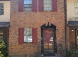 652 Valley Crest Dr, Birmingham, AL 35215