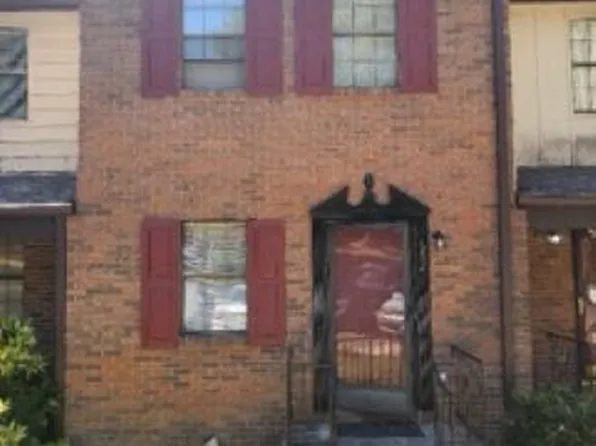 652 Valley Crest Dr, Birmingham, AL 35215