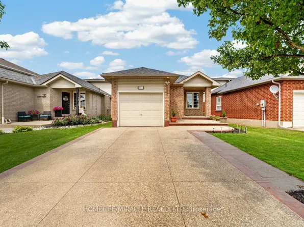 125 Hawkins Dr, Cambridge, ON N1T 1Z8