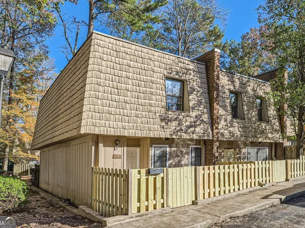 6424 Woodstone Way, Morrow, GA 30260