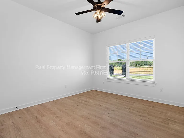 8705 Cantera Dr #B — Photo 13