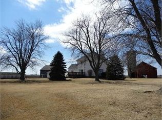 7328 Perry Rd, Dekalb, IL 60115