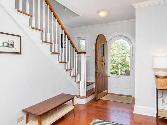 4th image of 23 Westside Ct