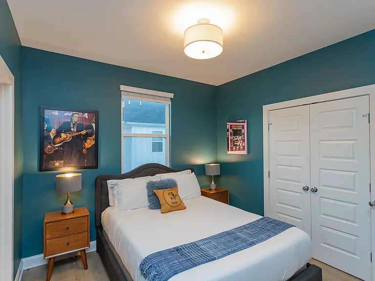 1737 Pecan St #3 — Photo 23