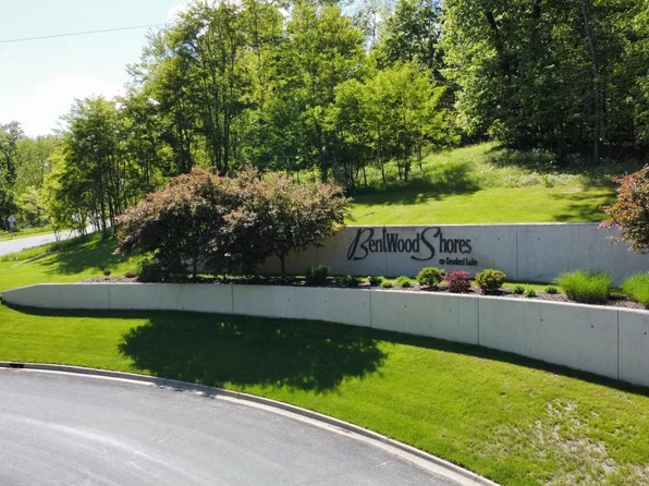 7076 Bentwood Trl, Kalamazoo, MI 49009