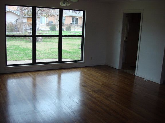 2nd image of 2514 Harvard Ave