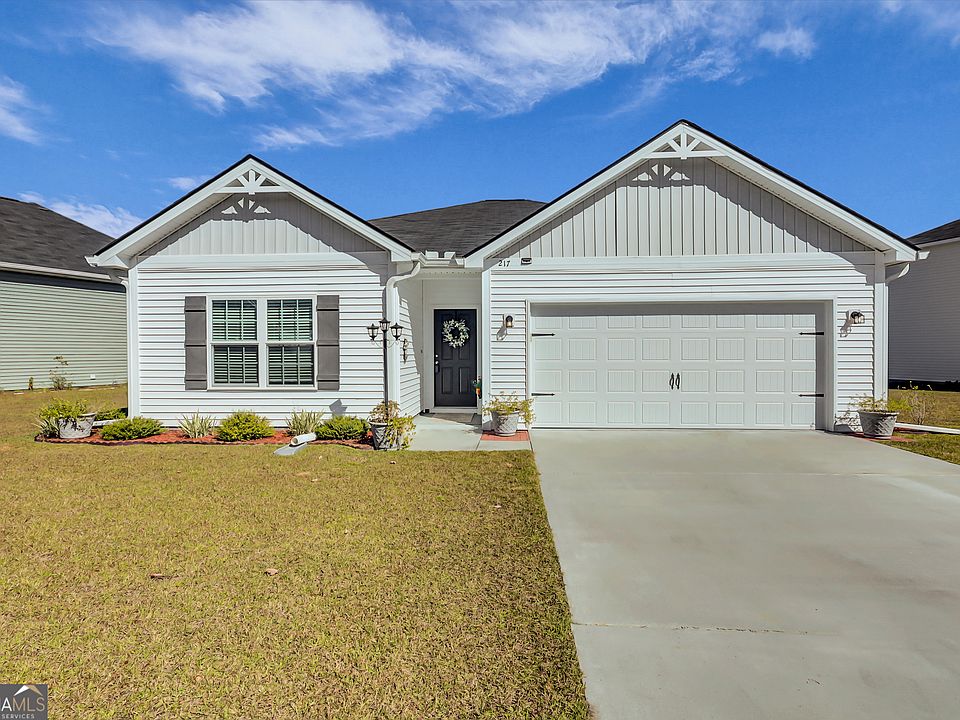 1st image of 217 Brightleaf Cir