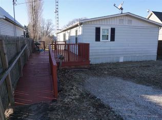 16427 Shaver St, Athens, IL 62613