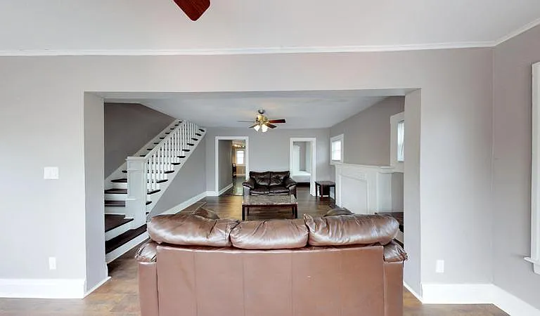240 Lorraine Ave — Photo 4