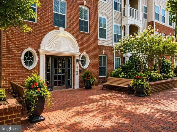 5108 Donovan Dr APT 307, Alexandria, VA 22304