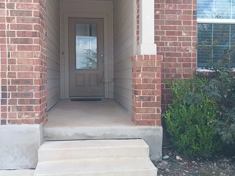 6507 Hoffman Pln — Photo 2