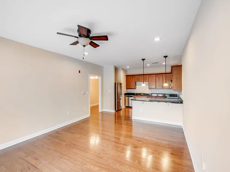 1903 Kenilworth Ave #109 — Photo 6