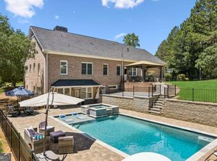 1552 Gracebrook Dr, Lawrenceville, GA 30045