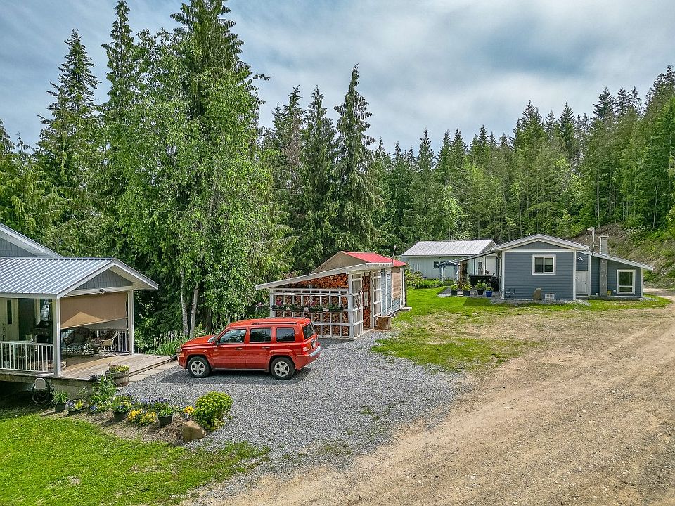 1st image of 645 Capri Rd