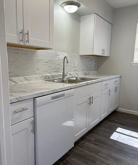 1437 Cavender Dr #103 — Photo 3