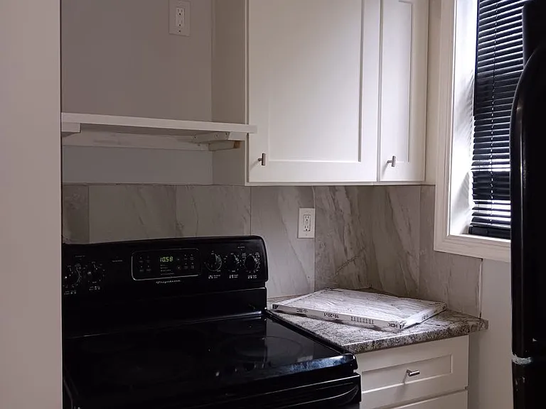 5119 Folsom St — Photo 1