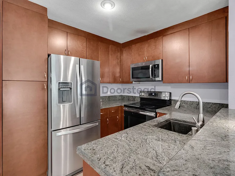 4600 Lamont St #4-113 — Photo 11
