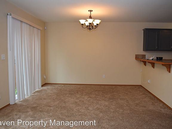 5th image of 11902 9th Avenue Ct E