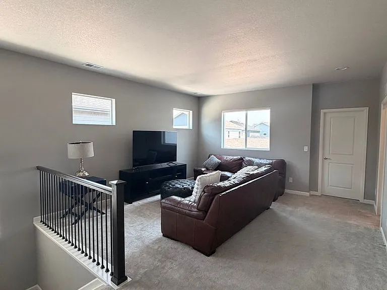 17247 Parkside Dr N — Photo 15