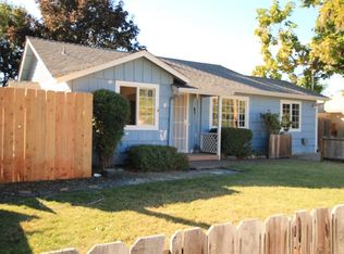 956 Doneen Ln, Grants Pass, OR