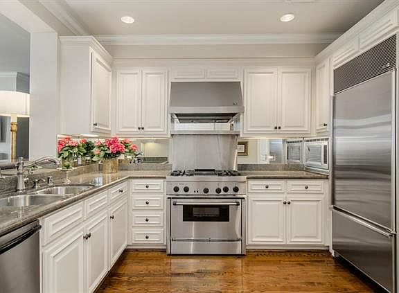 5th image of 3505 Turtle Creek Blvd APT 15G