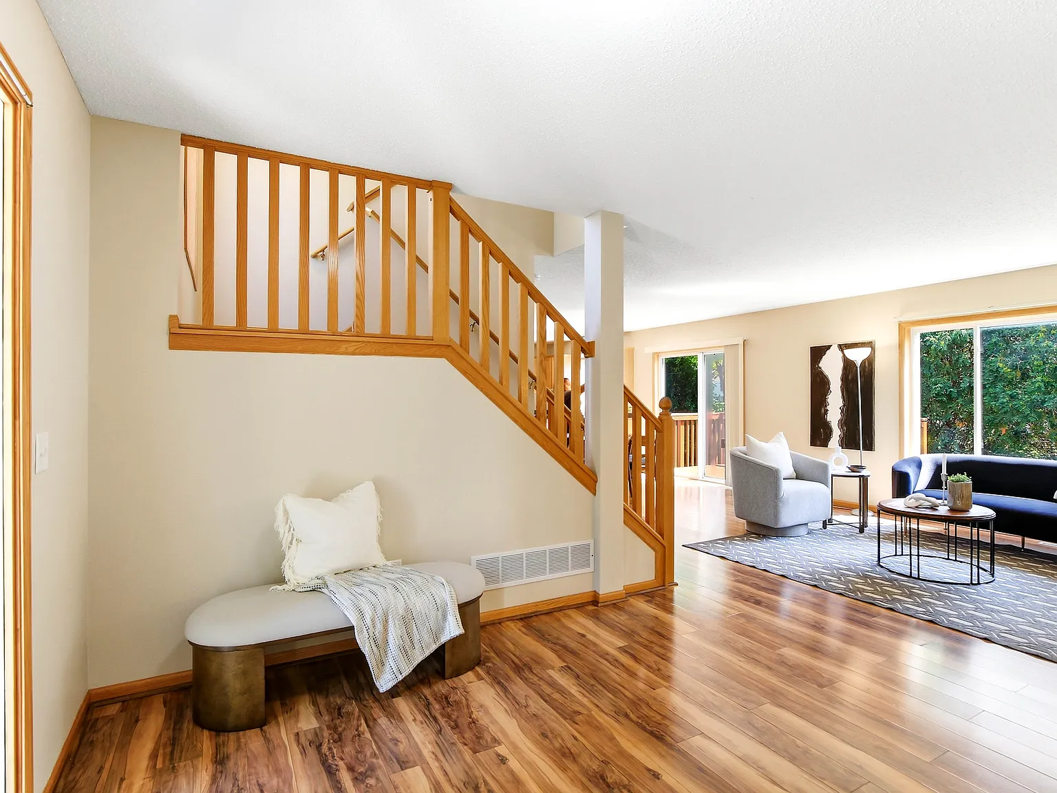 3 bed, 2.5 bath, 1696 sqft, $2,500 — Photo 3