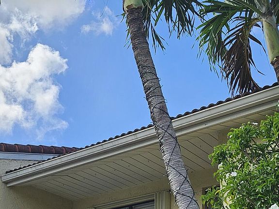 4th image of 22465 SW 61st Way E #247